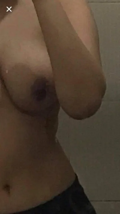 Orlino Foto 1 Dari 10 - Guru Cantik